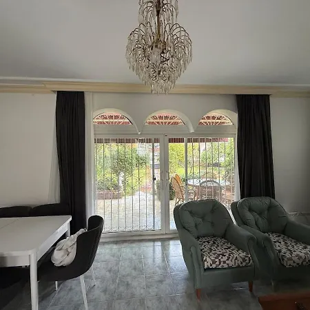 Mete 3 Icmeler Daily Weekly Vila Marmaris