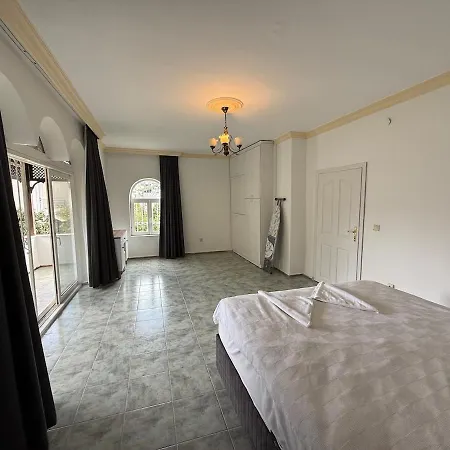 Mete 3 Icmeler Daily Weekly Vila Marmaris