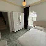 Mete 3 ıçmeler Daily Weekly Villa